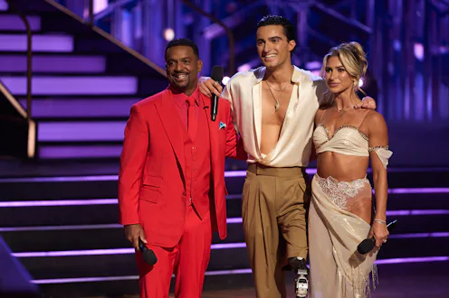DANCING WITH THE STARS - "Mariah Carey Night" - The ballroom turns up the star power as the 12 remai...