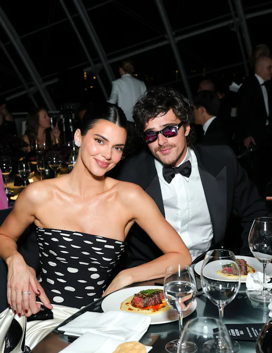 LOS ANGELES, CALIFORNIA - OCTOBER 17: (EDITORIAL USE ONLY) (L-R) Kendall Jenner and Jacob Elordi att...