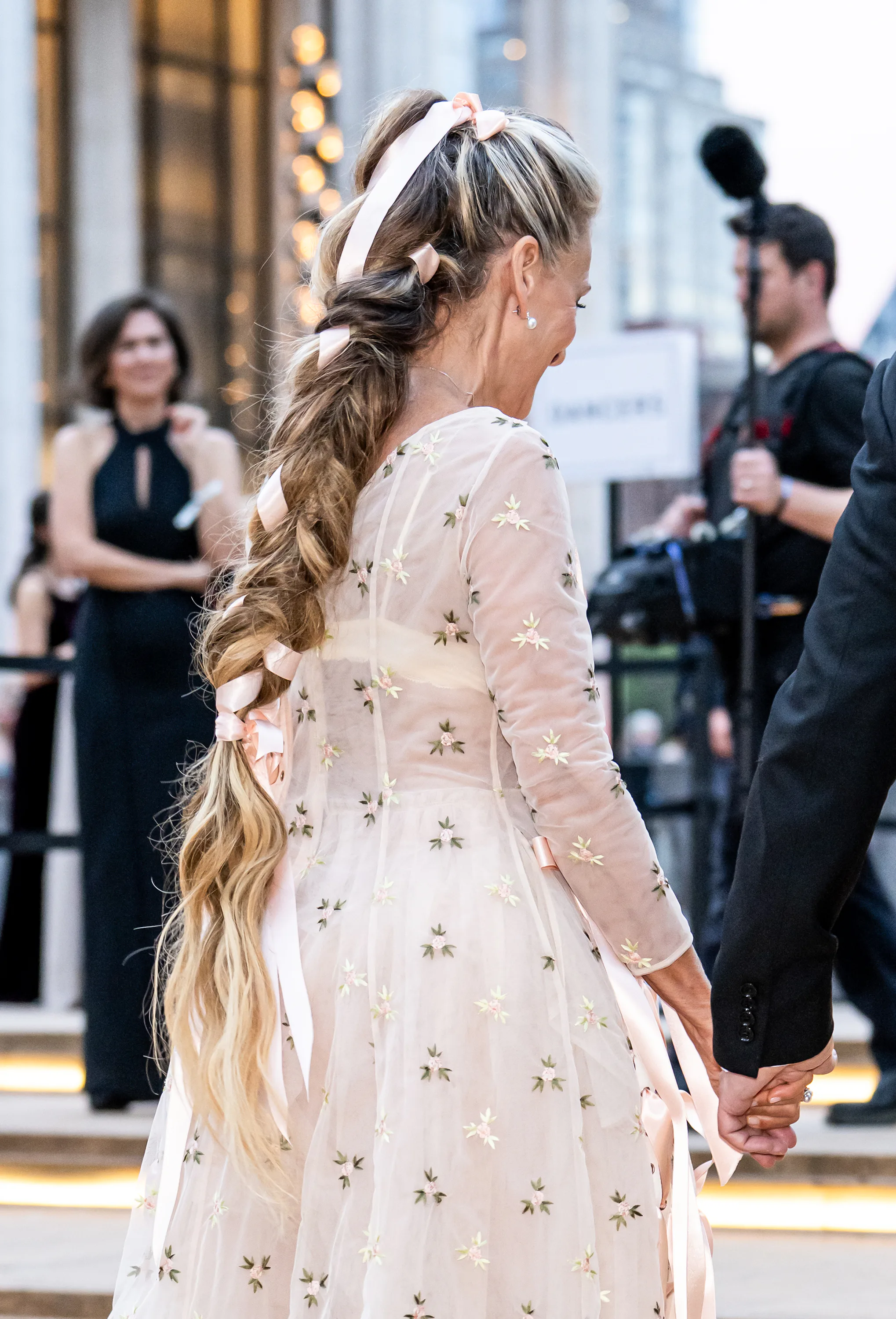 Back view of Sarah Jessica Parker's braided ponytail