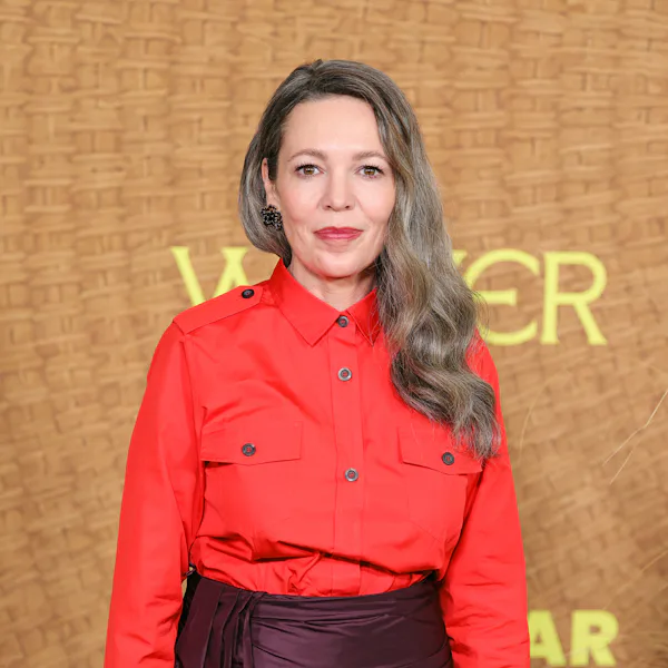 Olivia Colman at the LA premiere of Wicker with gray Old Hollywood waves