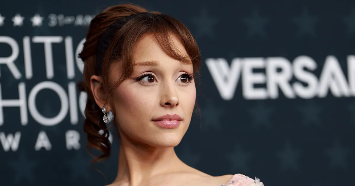 Ariana Grande's Flippy Bob Marks The Return Of "Bobiana"