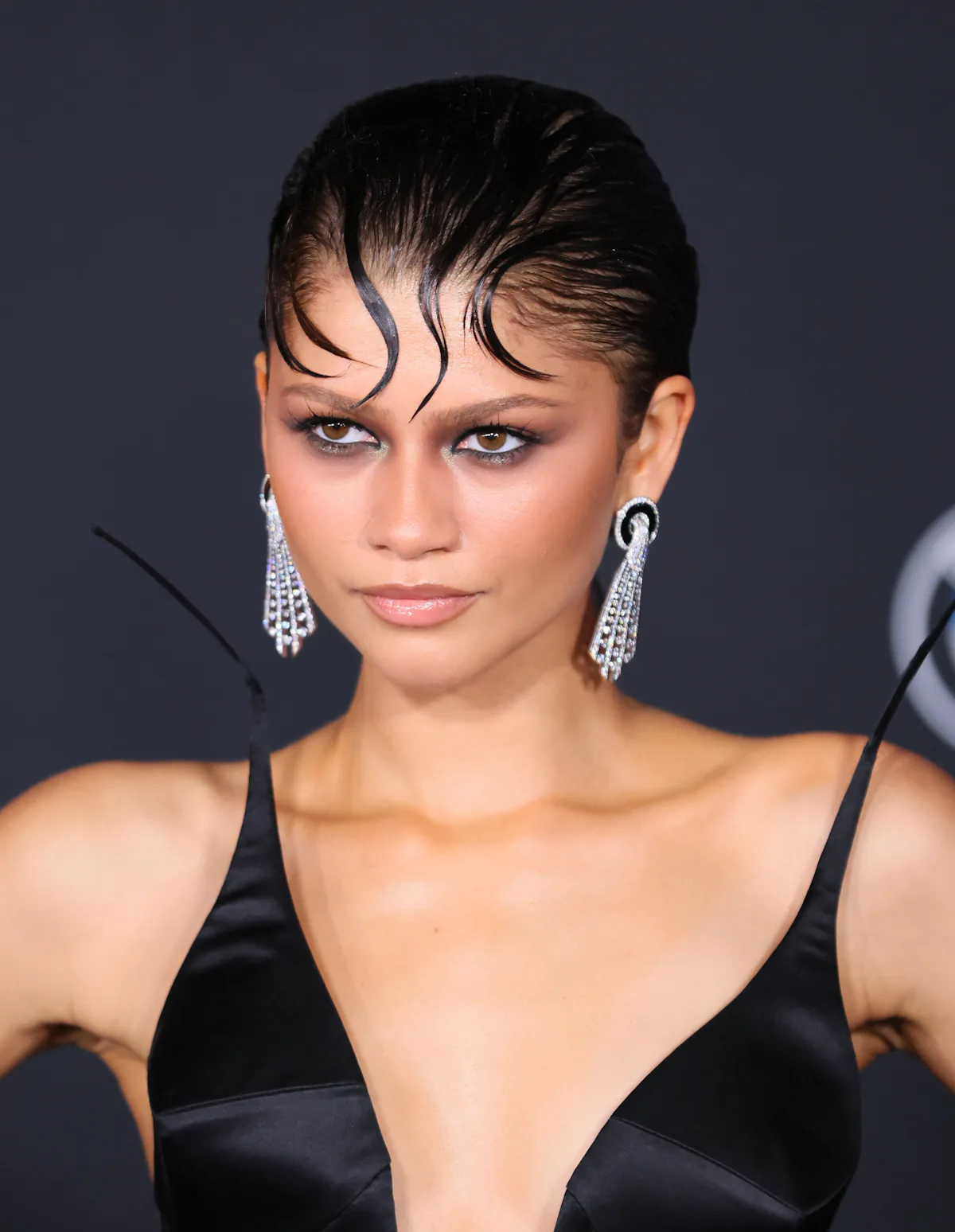 How the smoky eye softens into a hazy, colorful glow for 2026
