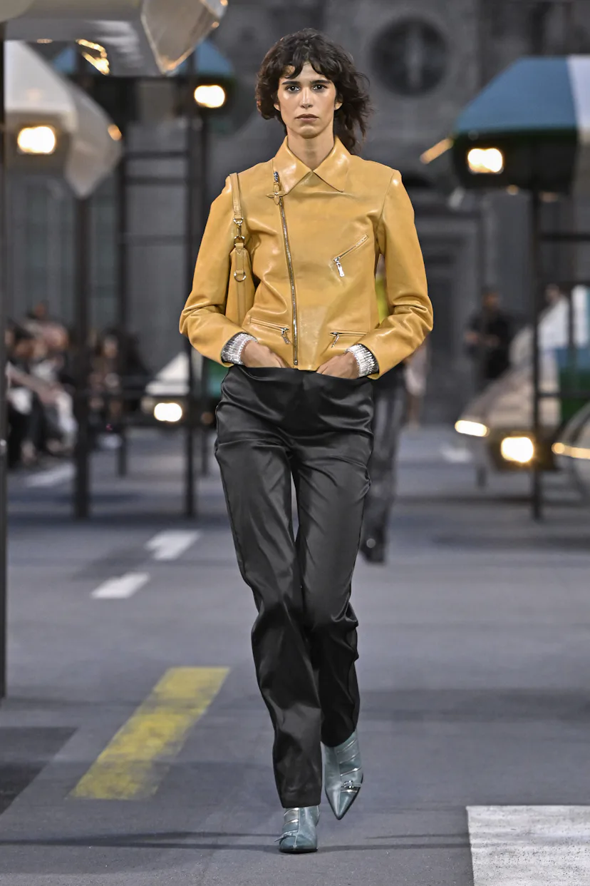 Mica Arganaraz walks the runway during the Louis Vuitton Ready to Wear Spring/Summer 2027 fashion sh...