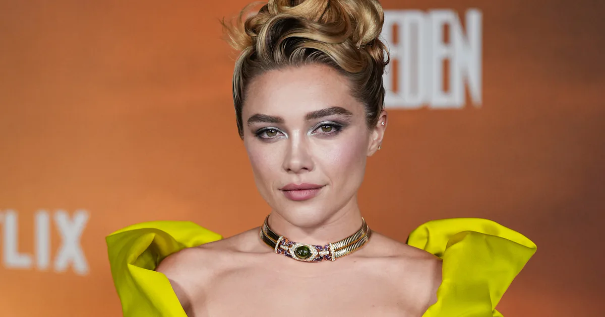Florence Pugh's Diamond Nail Art Is The Perfect Blinged-Out Mani Inspo