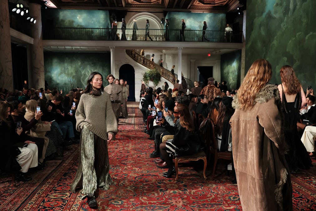 thezoereport.com - Lara Walsh - This Uber-Trendy Hotel Is An It Girl Fave For NYFW