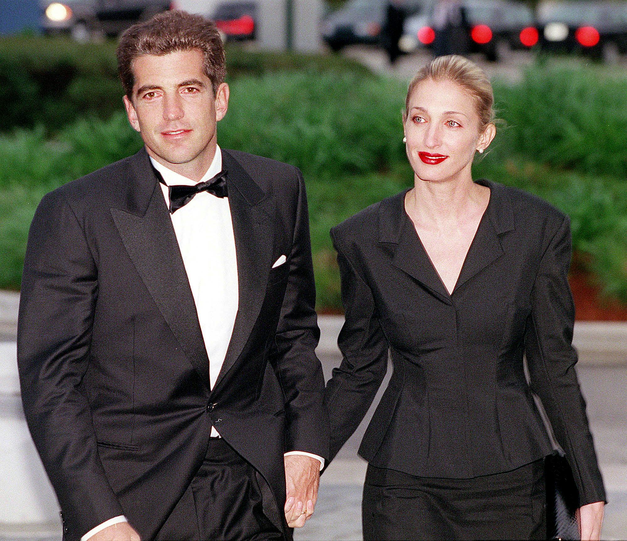 A ‘Love Story’ Scene Foreshadows JFK Jr. & Carolyn Bessette’s Fatal Plane Crash