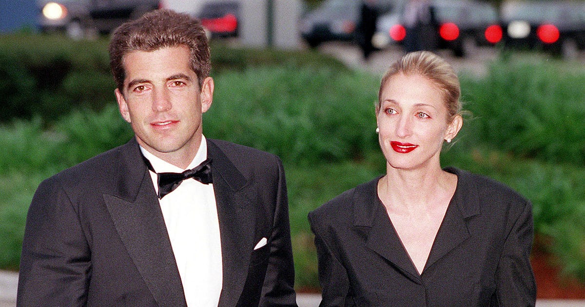 A 'Love Story' Scene Foreshadows JFK Jr. & Carolyn Bessette's Fatal Plane Crash