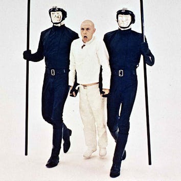 Kino. Thx 1138, Thx 1138, Thx 1138, Thx 1138, Robert Duvall In einer unterirdischen Stadt, wo Gefühl...