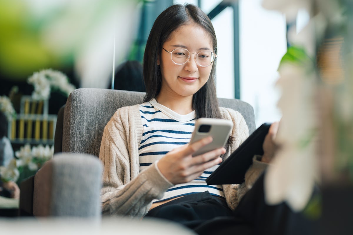 Is The Best Way To Save For Retirement In Your 20s: Roth IRAs Or Market Investment?