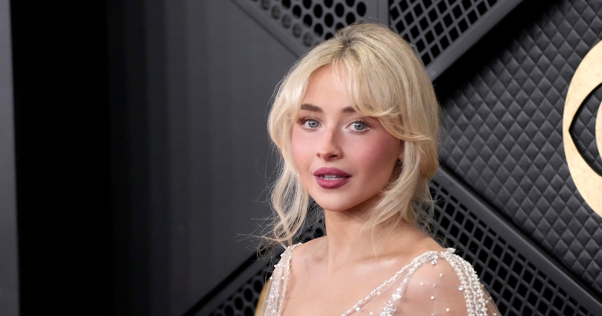 Sabrina Carpenter Wore 2 Sultry Minis In Her Super Bowl Ad