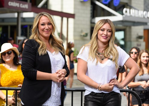 UNIVERSAL CITY, CA - AUGUST 06: Haylie Duff (L) and Hilary Duff visit "Extra" at Universal Studios ...