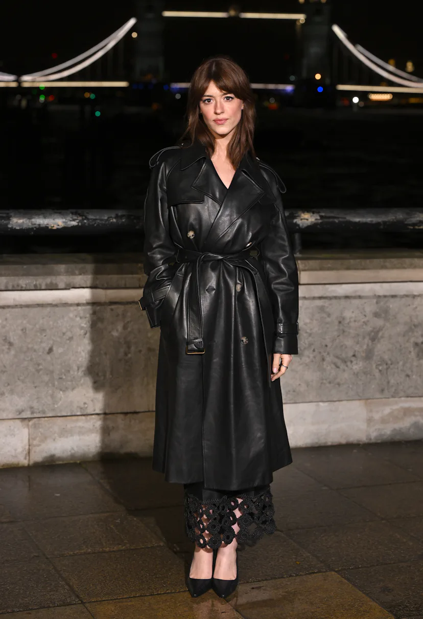 LONDON, ENGLAND - FEBRUARY 23: Daisy Edgar-Jones attends the Burberry show during London Fashion Wee...