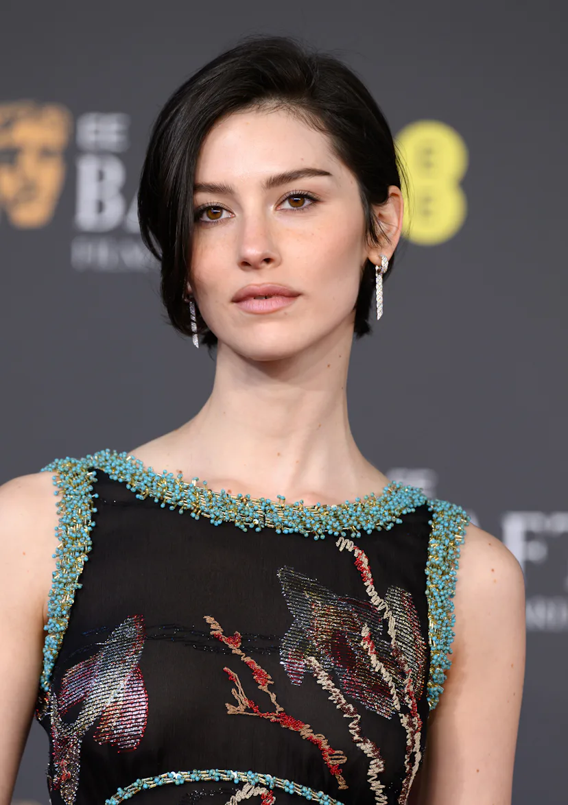 Gracie Abrams with a bixie on the BAFTA red carpet