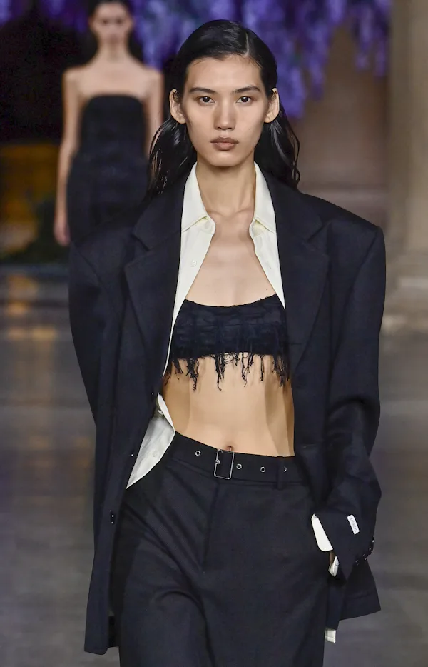 A model walks the runway at the Mithridate Ready to Wear Fall/Winter 2026