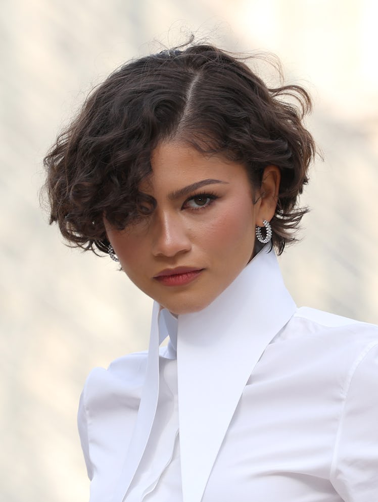 Zendaya's White Dress For The Louis Vuitton Show