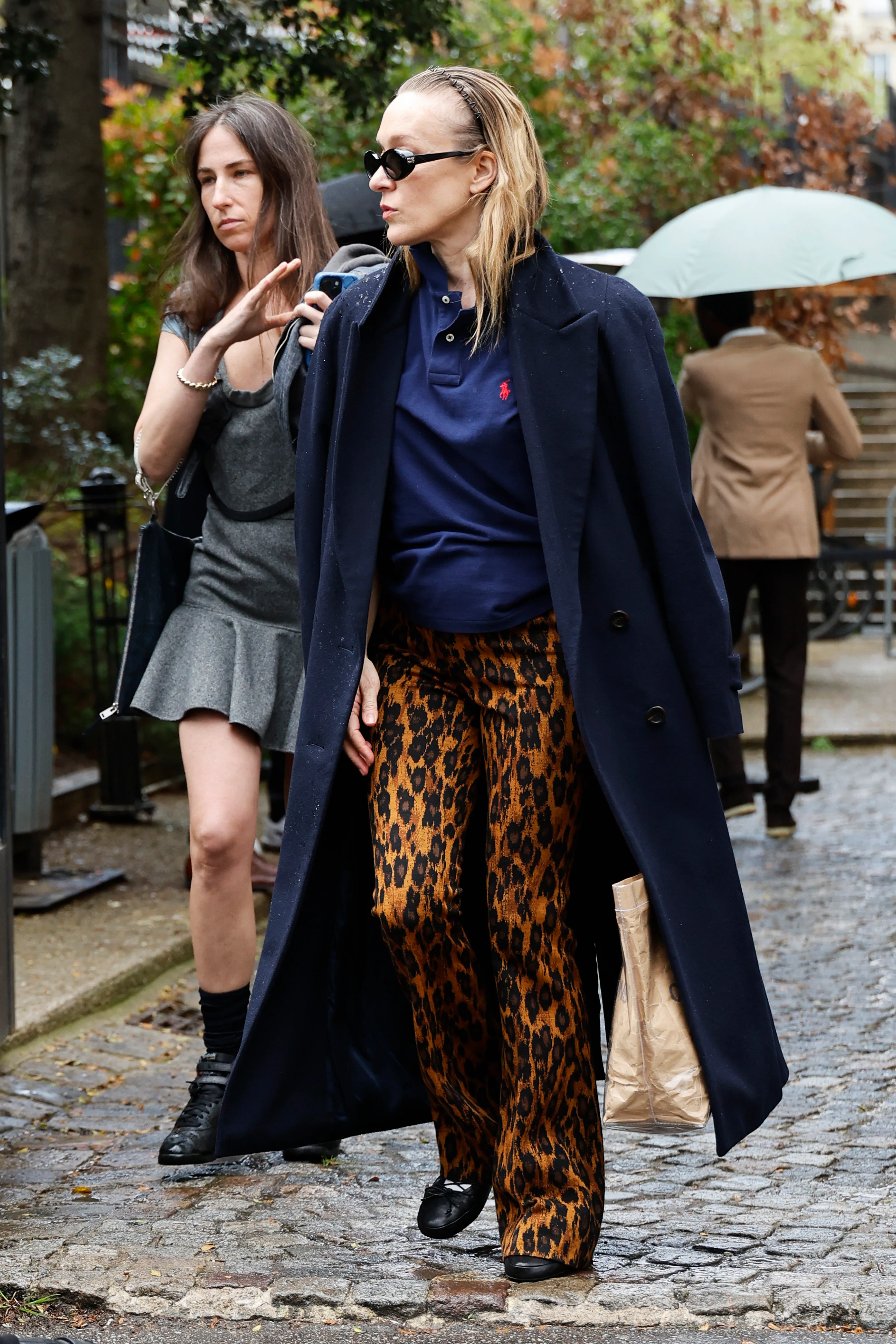 Is the Zig Zag Headband Coming Back? Chloë Sevigny & Gillian