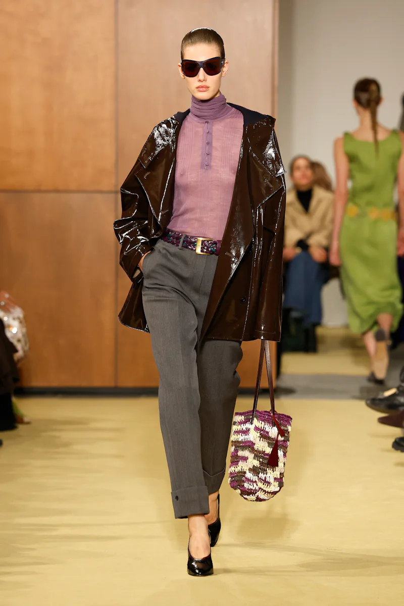 NEW YORK, NEW YORK - FEBRUARY 11: A model walks the runway at the Tory Burch show during the New Yor...
