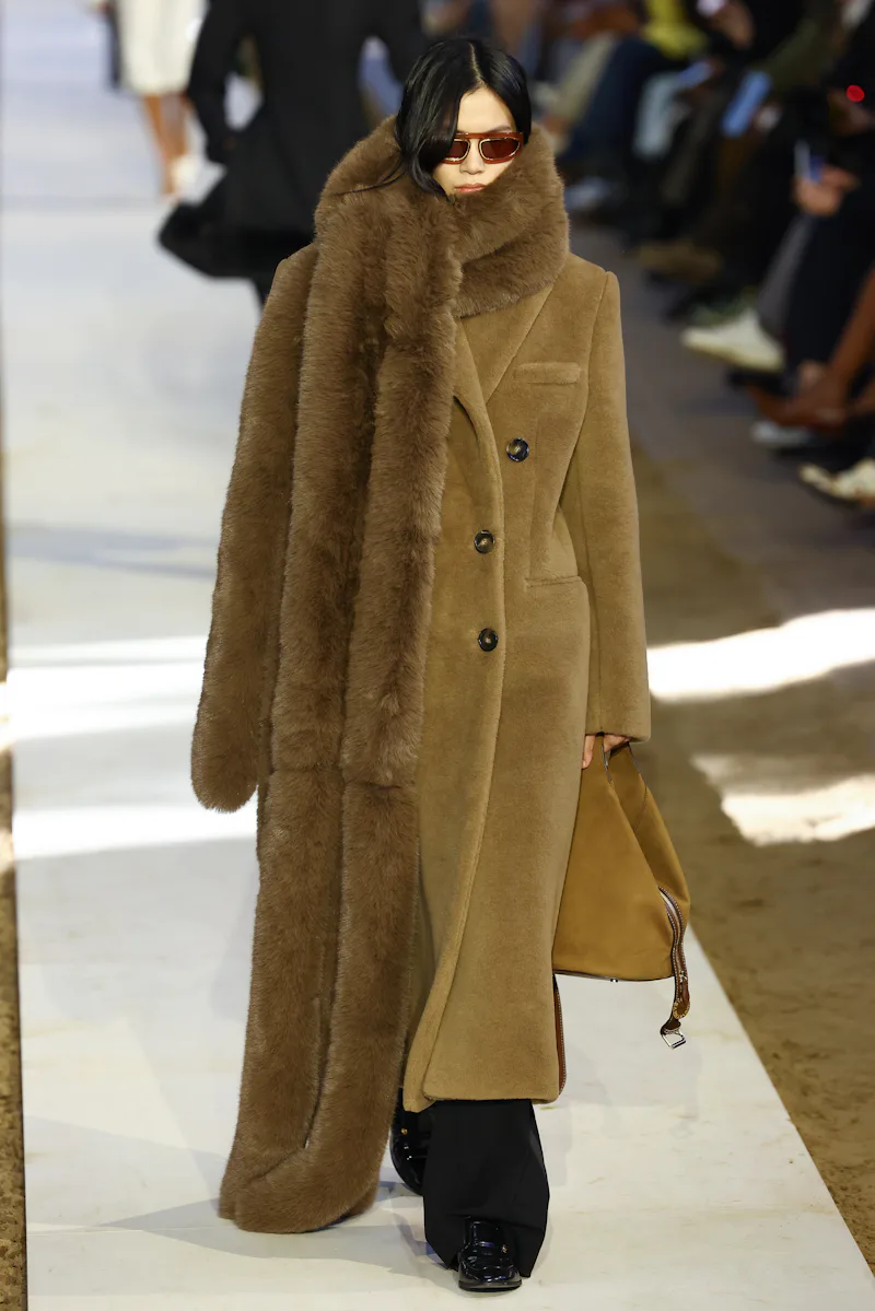 PARIS, FRANCE - MARCH 04: (EDITORIAL USE ONLY - For Non-Editorial use please seek approval from Fash...