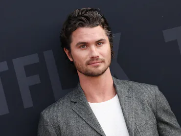 Chase Stokes got a back tattoo after his Kelsea Ballerini breakup.