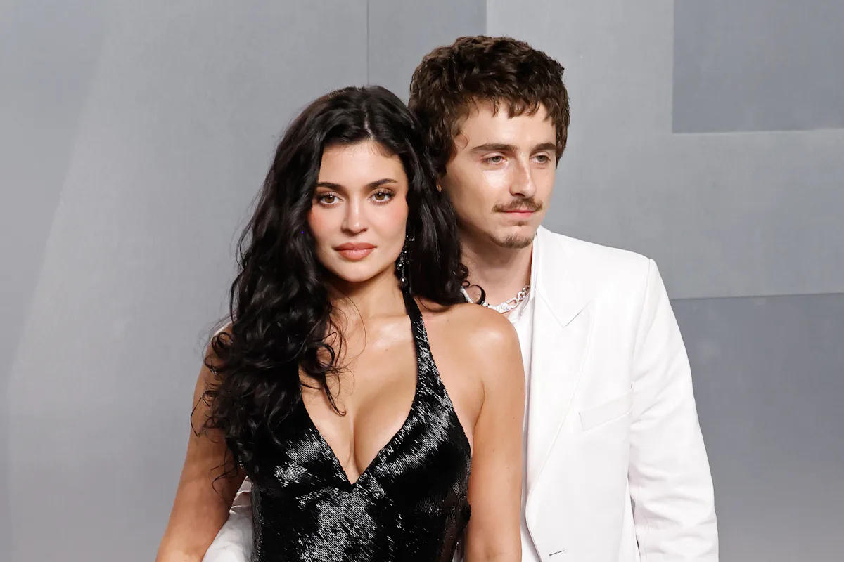 Kylie Jenner & Timothée Chalamet's 2026 Oscars Body Language Was Sweet