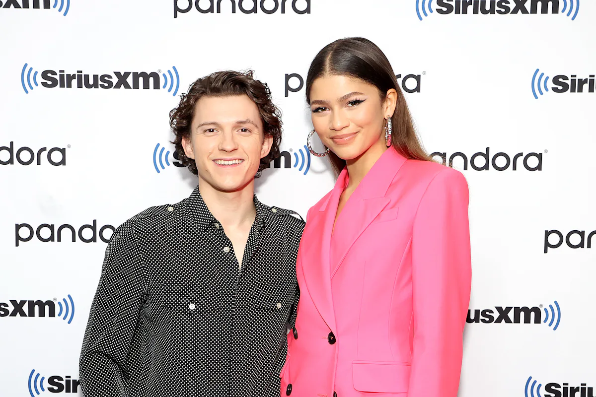 Zendaya Responds To Tom Holland Marriage Rumors & A.I. Wedding Pics