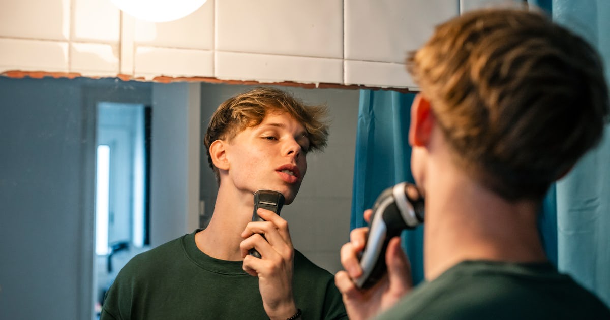 What Is "Looksmaxxing"? The Dangerous Trend Affecting Teen Boys, Explained
