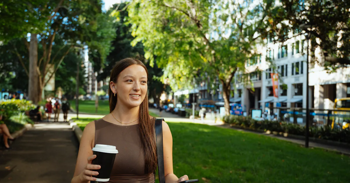 A "Micro Walk" Is The Lazy Girl Way To Hit Your Step Goal