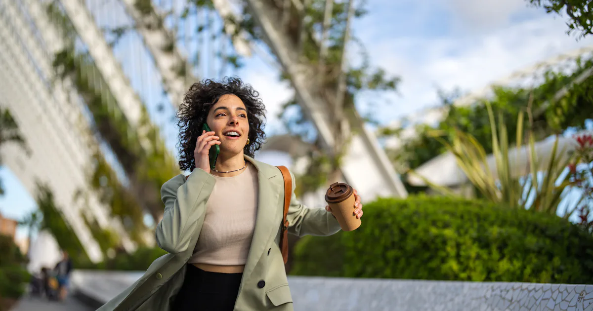 A Therapist Explains How To Snap Out Of "Urgency Mode"