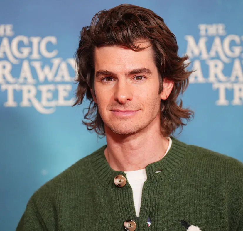 Andrew Garfield spoke about his recent love for the 'Harry Potter' movies despite opposing author J....