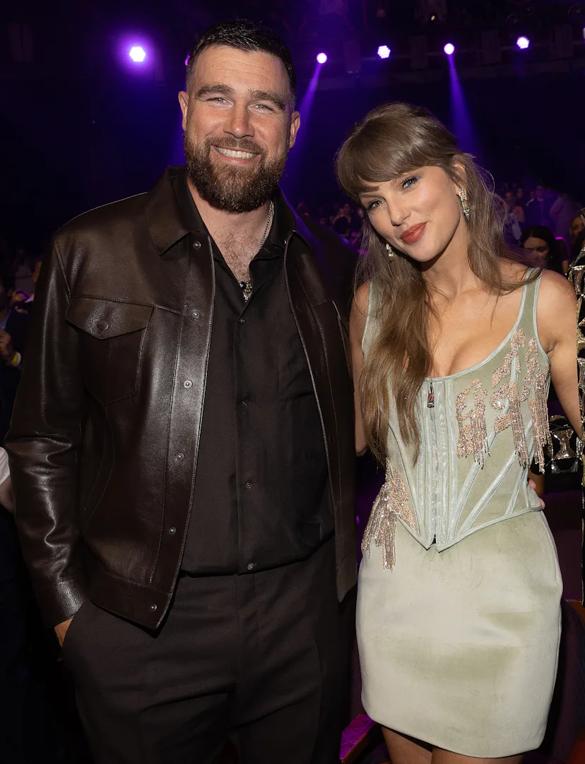 Taylor Swift's Corseted Set At The iHeart Radio Awards Travis Kelce