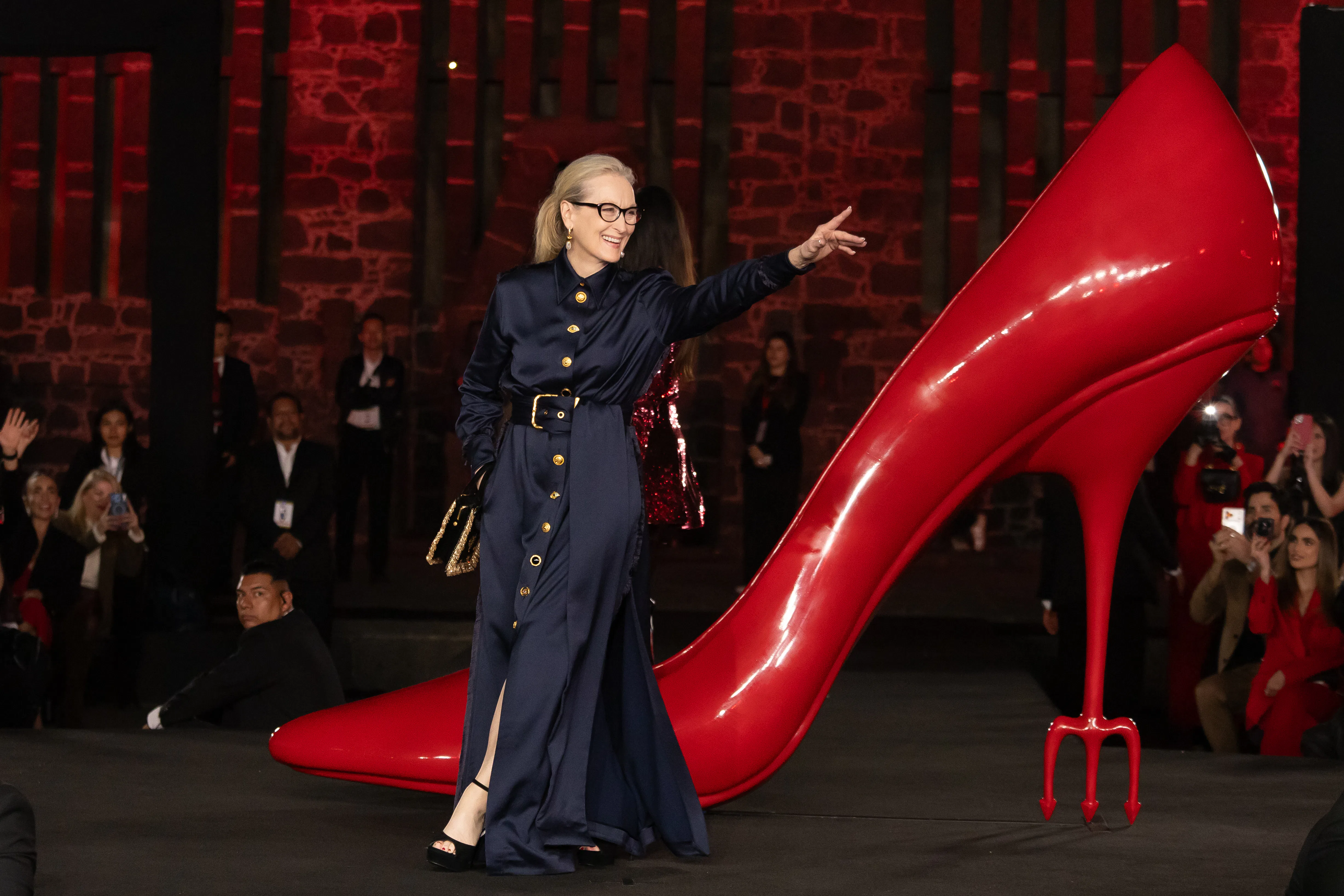 meryl streep red carpet dresses Meryl Streep's Best Red Carpet Looks Would Have Miranda Priestly's Approval