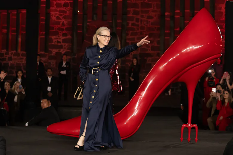 meryl streep red carpet dresses Meryl Streep's Best Red Carpet Looks Would Have Miranda Priestly's Approval