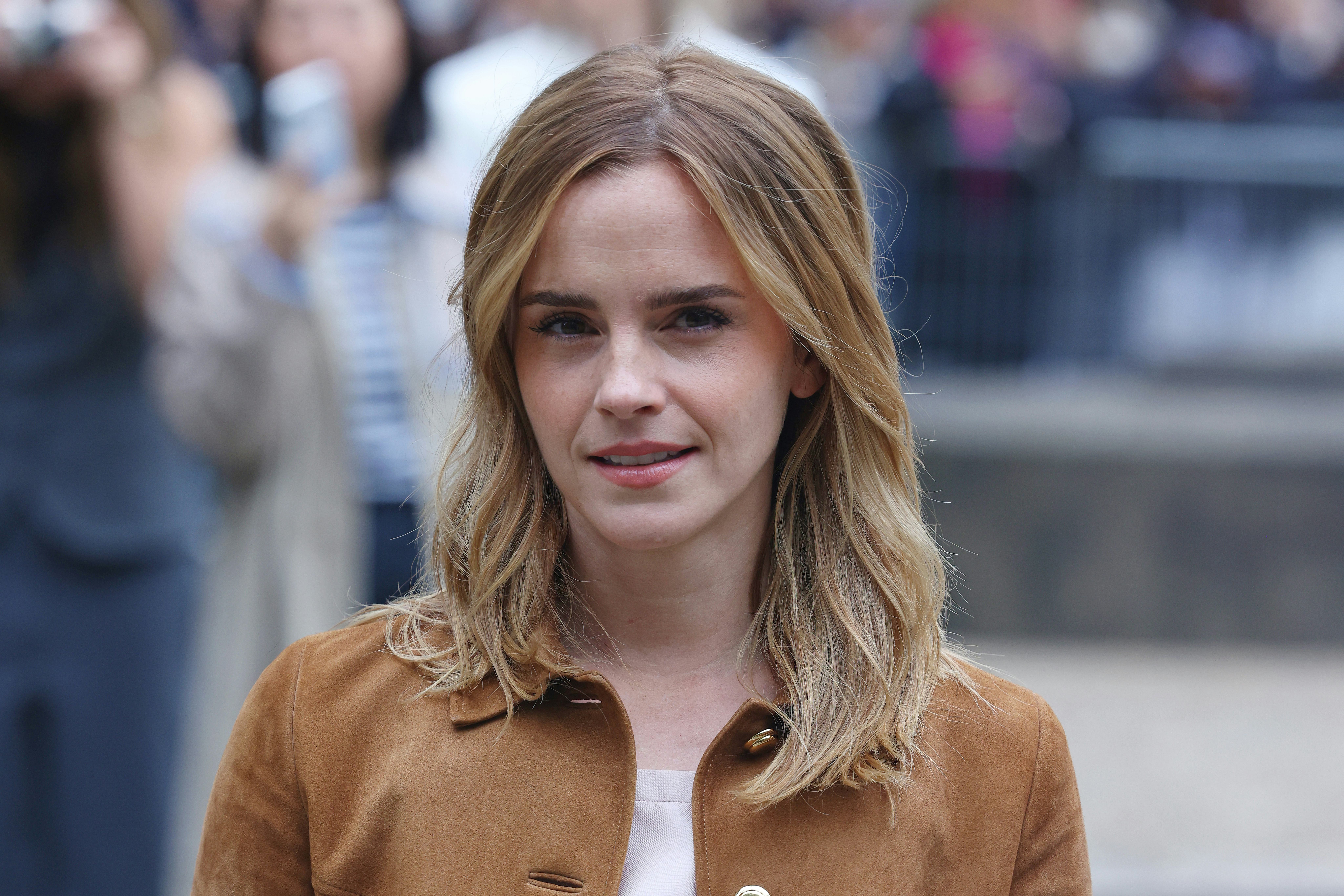 Emma Watson sparked dating rumors by kissing Gonzalo Hevia Baillères.