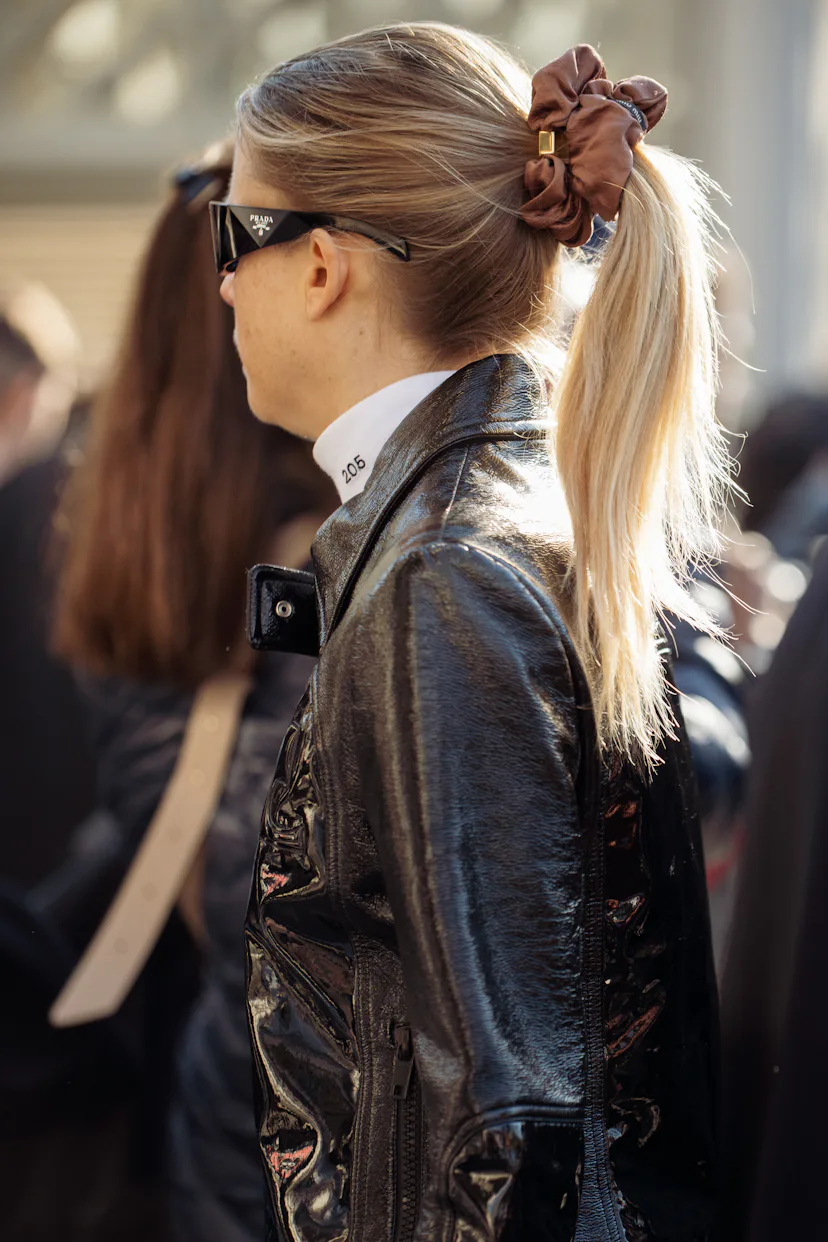 Paris Fashion Week Fall/Winter 2026/2027 Street Style '90s Accessories