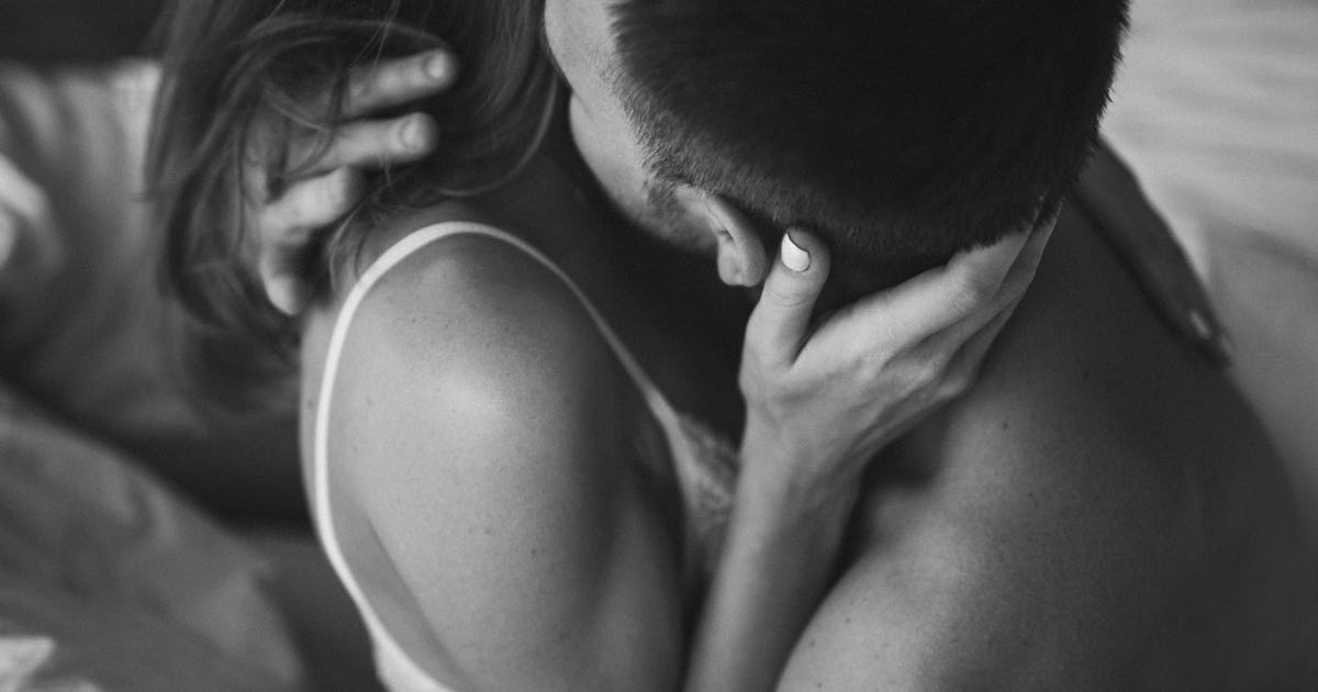 Why Do Women Like To Be Called 'Good Girl' In Bed? Sexperts Explain