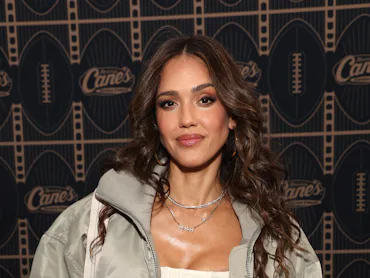 Jessica Alba shut down rumors she dated Joe Burrow.