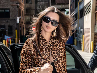 Emily Ratajkowski is seen during Lena Dunham's "Famesick" book tour in Philadelphia, Pennsylvania in...