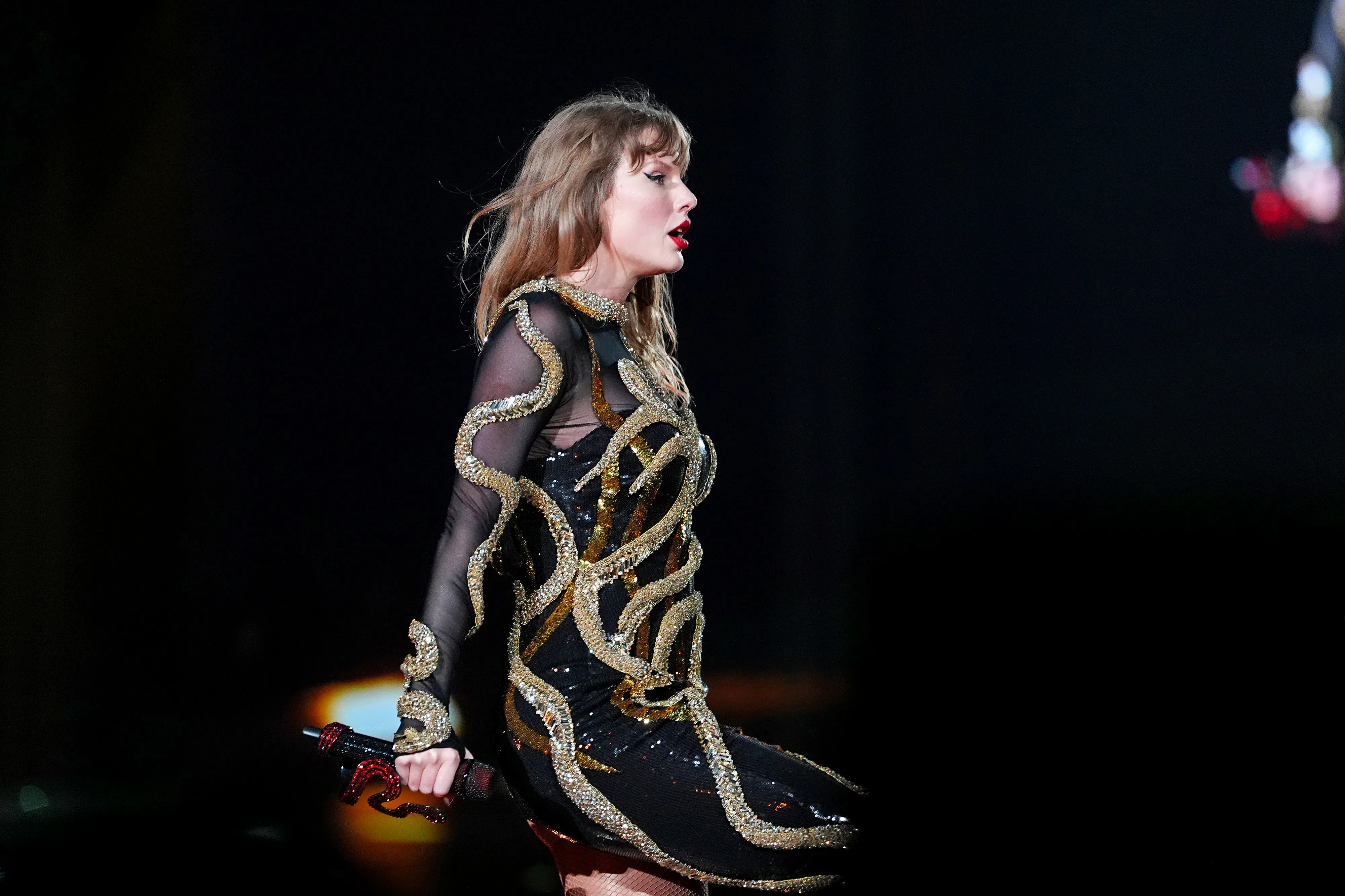 NEW ORLEANS, LOUISIANA - OCTOBER 25: (EDITORIAL USE ONLY. NO STANDALONE PUBLICATION USE (NO SPECIAL ...