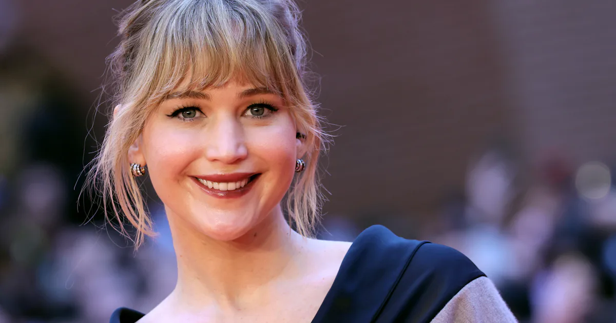 Cerulean Who? Jennifer Lawrence Decided *This* Is Spring's Hottest Color Trend