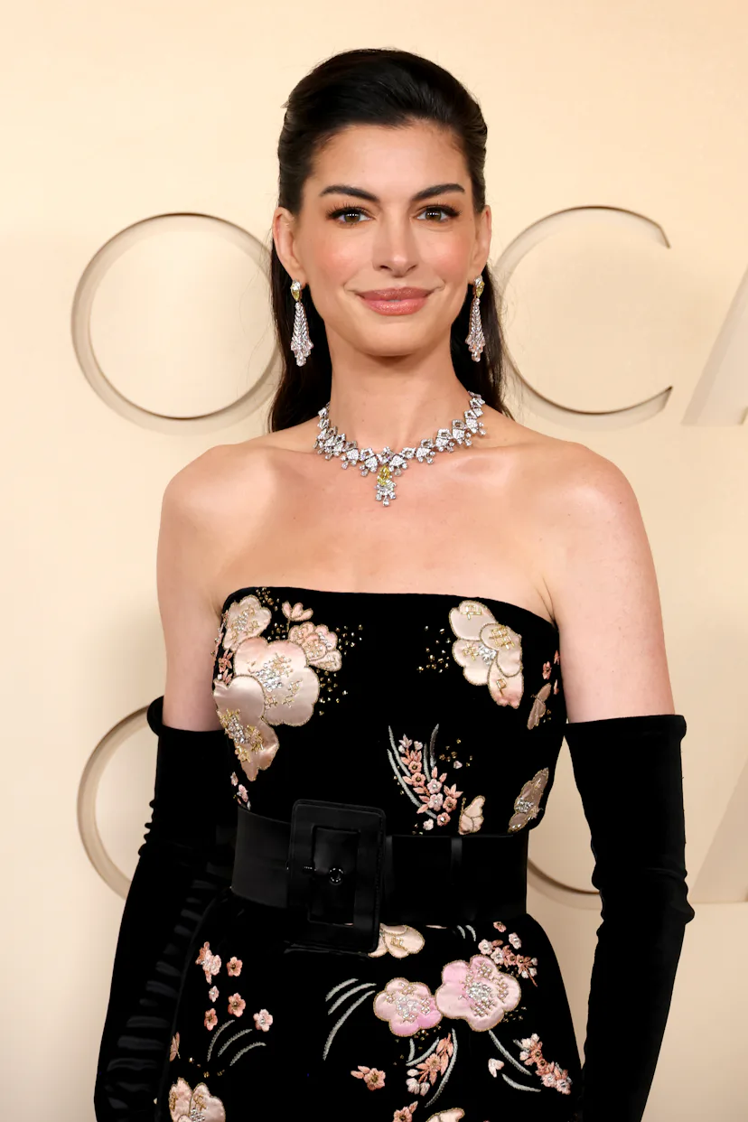 Anne Hathaway attends the 98th Oscars at Dolby Theatre