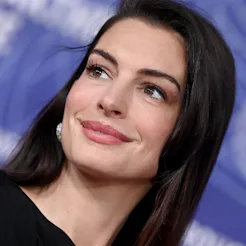 SANTA MONICA, CALIFORNIA - APRIL 18: Anne Hathaway attends the 12th Breakthrough Prize Ceremony at B...