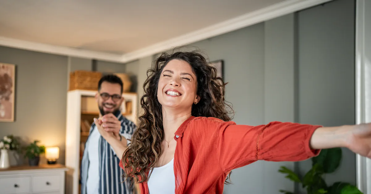 TikTok's Viral "Rock & Star" Dating Theory Makes So Much Sense