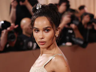 Taylor Swift has reportedly invited Zoë Kravitz to her wedding to Travis Kelce.