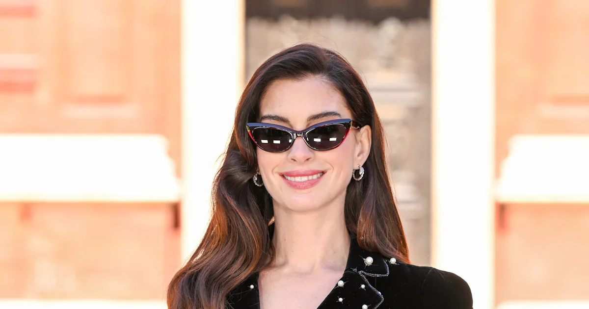 Anne Hathaway Does 2 Premieres For 2 Movies in 2 Black Dresses in 2 Days Anne Hathaway Does 2 Premieres For 2 Movies in 2 Black Dresses in 2 Days