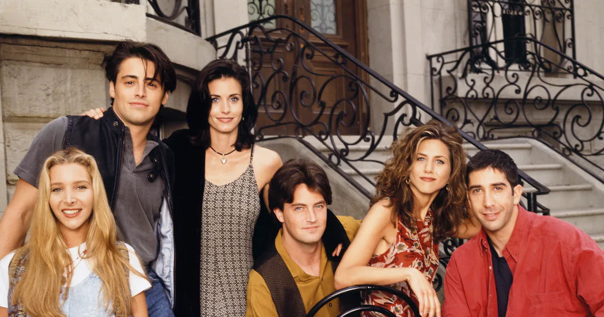 Lisa Kudrow Said "Mean Stuff" Was Happening On The 'Friends' Set