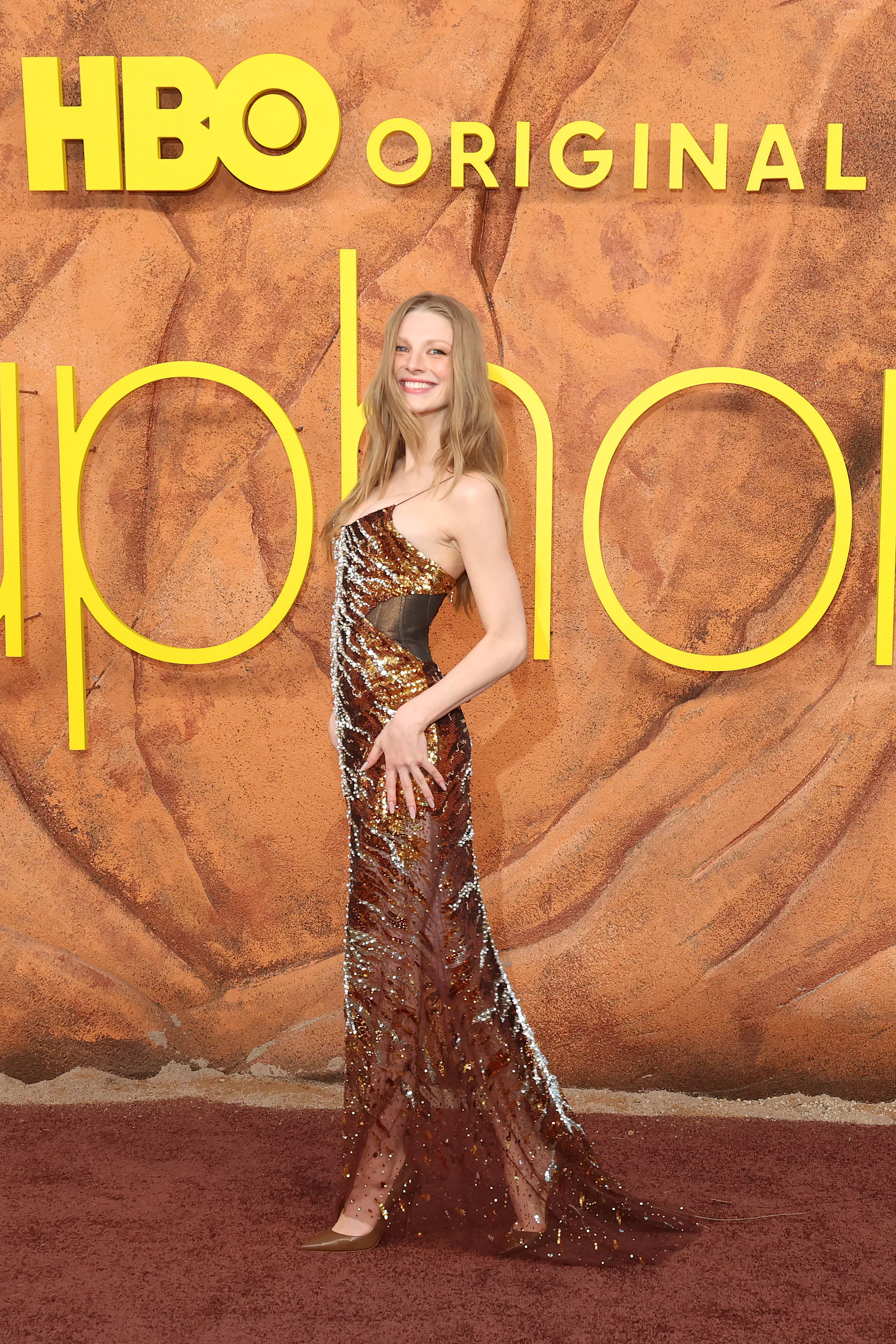 Hunter Schafer's Sheer Dress Lets Tiger Print Out of the Cage at the  'Euphoria' Premiere