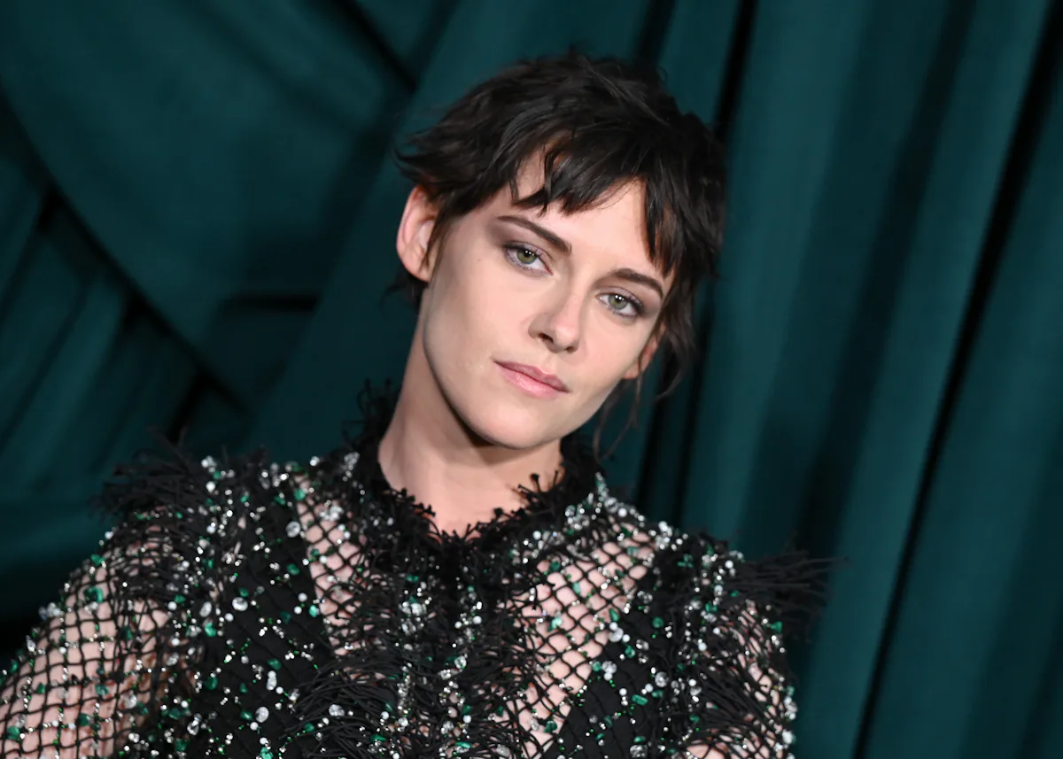 14 Years Later, Kristen Stewart's About To Star In A Very Different Kind Of Vampire Movie