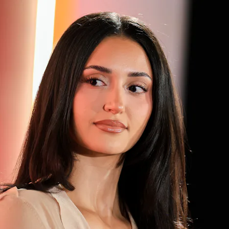 Leah Kateb slams 'Enter the Villa' after sharing an excerpt of the book on Instagram.