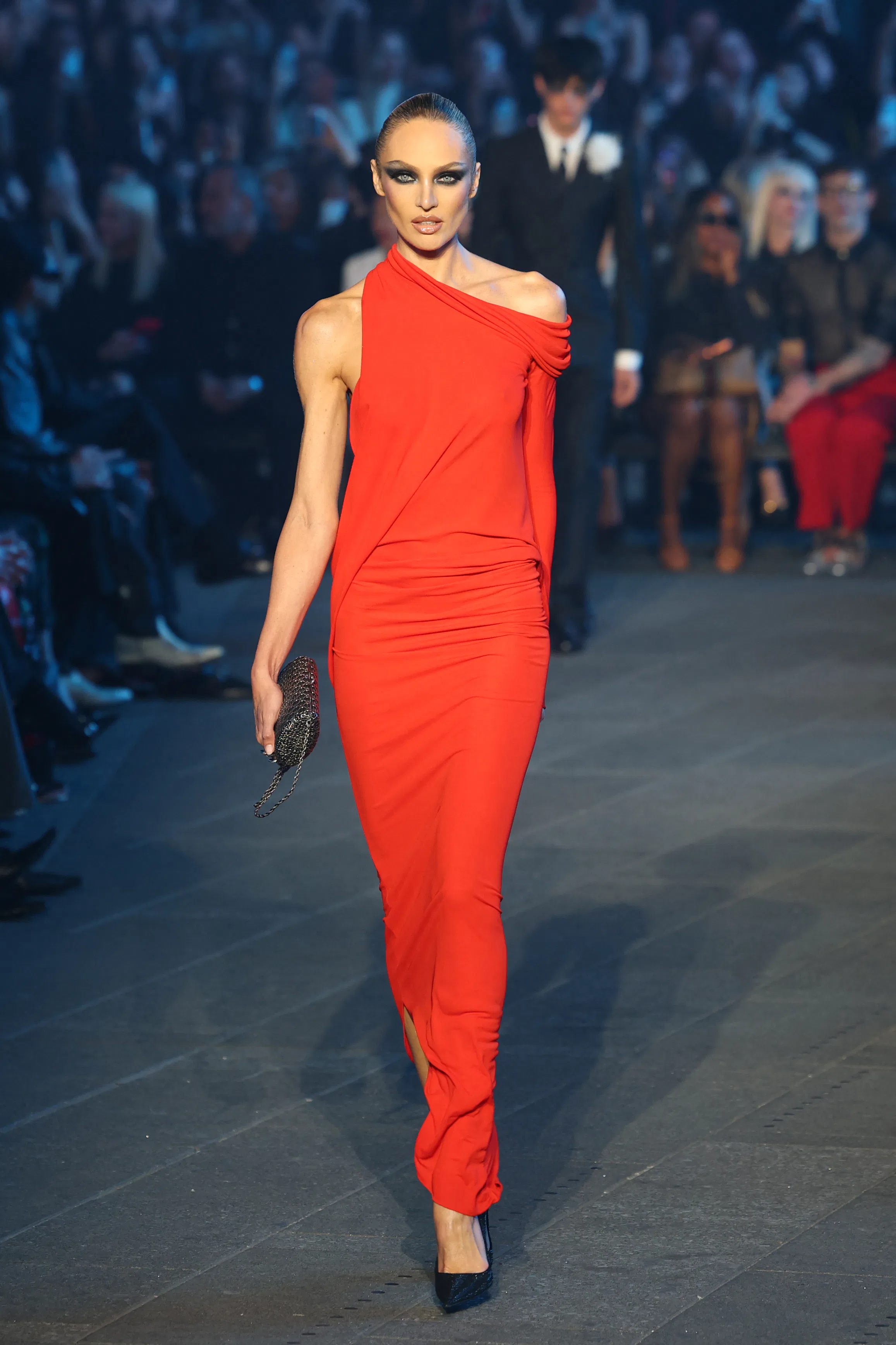 South African model Candice Swanepoel walks the runway during the Gucci Cruise 2027 