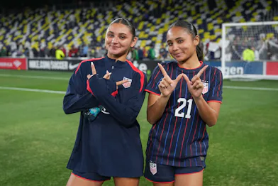Q&A with Gisele Thompson and Alyssa Thompson.